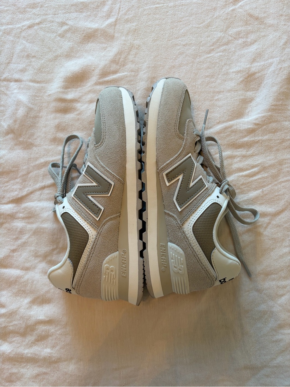 New Balance |  574 Classic Lace-Up Sneakers - Sage Green / Gray